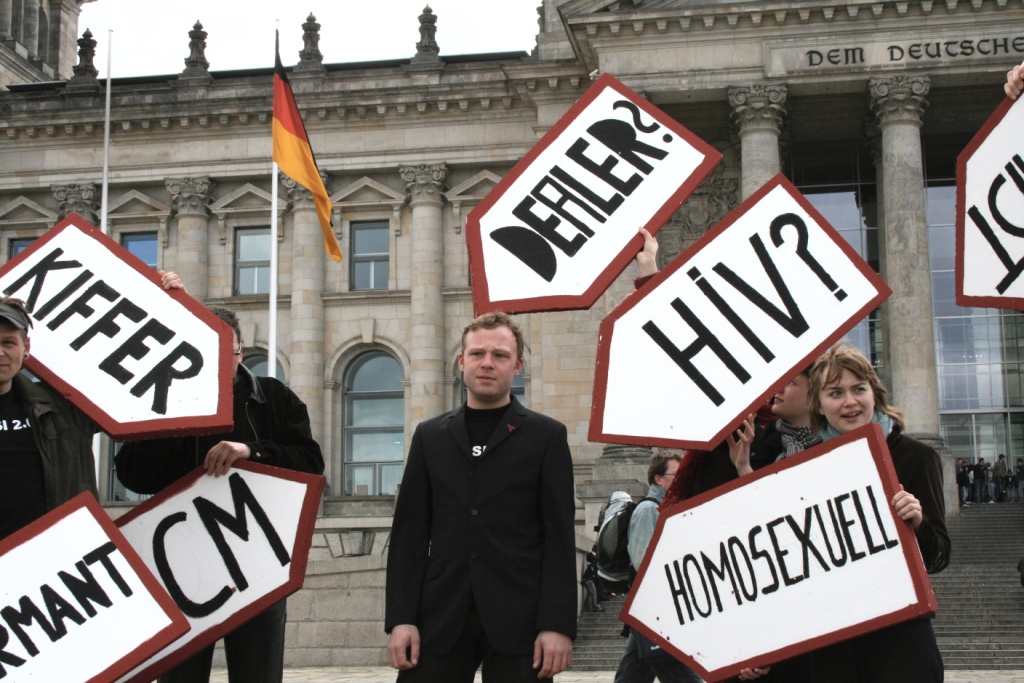 Kritik an der Vorratsdatenspeicherung vor dem Reichstag (CC-BY ozeflyer)